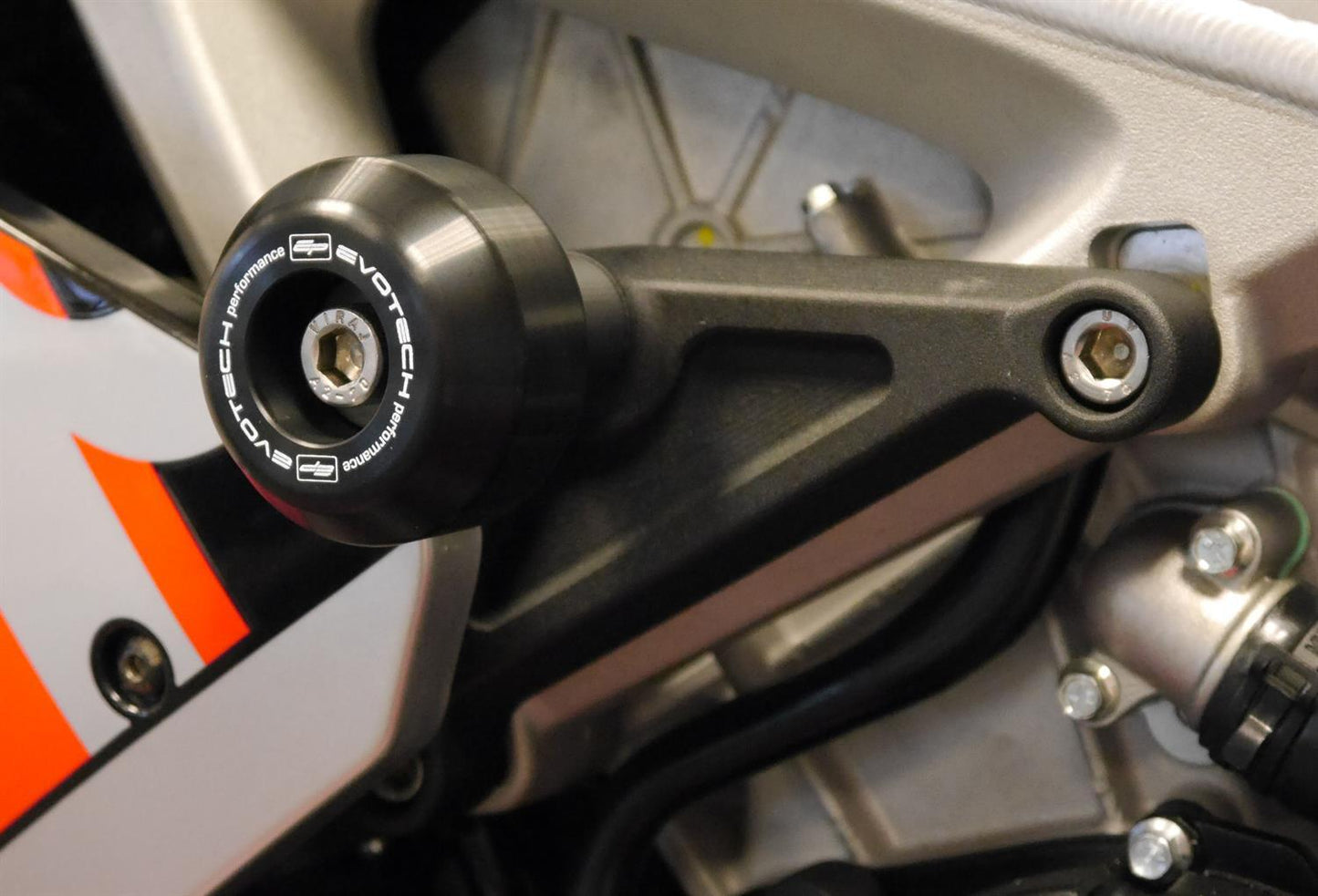 Evotech Aprilia RSV4 Crash Bobbins 2009 - 2014