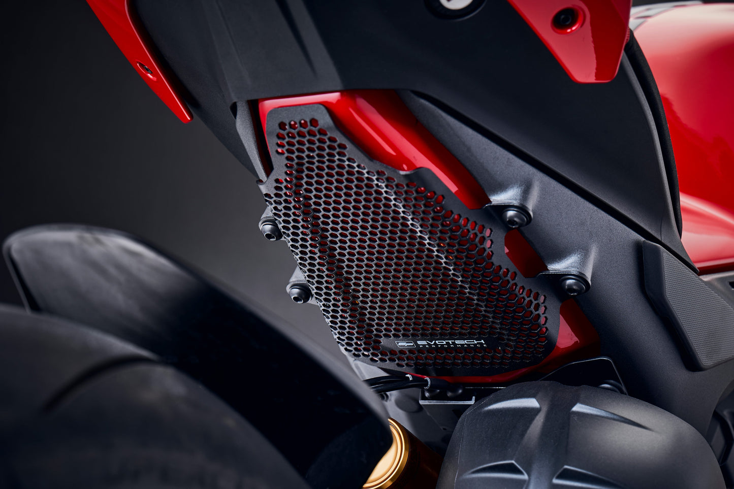 Evotech Ducati Panigale V4 S Fuel Tank Cover Guard (2021+)