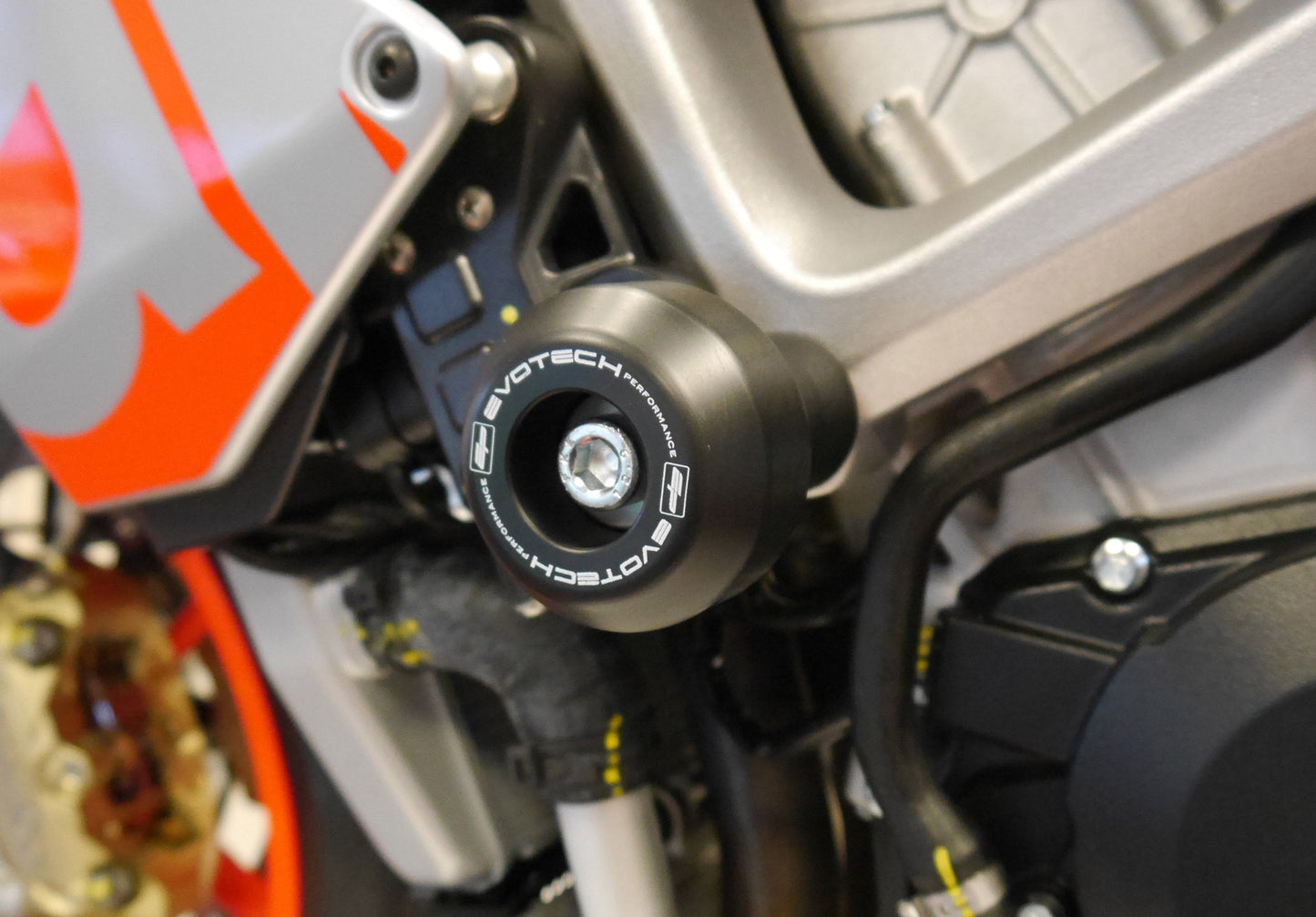 EP Aprilia Tuono V4 1100 Factory Crash Protection Bobbins 2015 - 2016