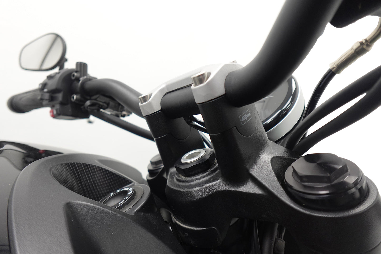 Evotech Handlebar Riser - Triumph Trident (2021 - 2024)